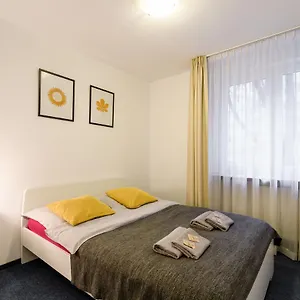 Suites&studios , Warszawa Polska